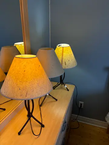 19: Lamp (set of 3, damage) - online auction on EastBid