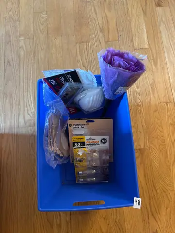 48: Cleaning Supplies Lot 2 - online auction on EastBid