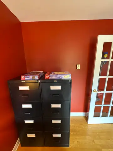 77: Filing Cabinets x2 - 52.5, 26.5, 18.5 - online auction on EastBid