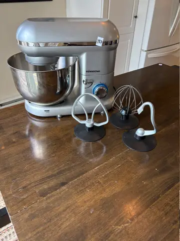 157: Think Kitchen Stand Mixer - online auction on EastBid