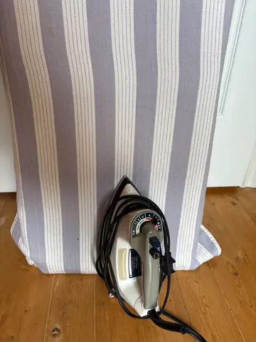 47: Ironing Board + Iron - thumbnail 2