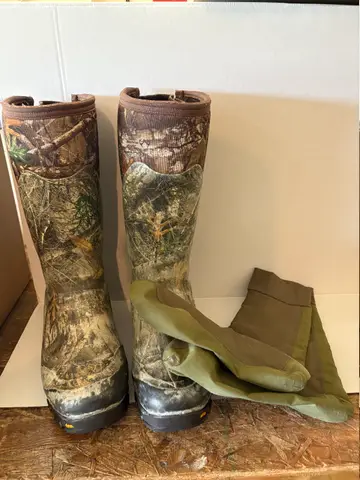 175: Hunting Gear - Boots (10), Jacket (XL) - thumbnail 2