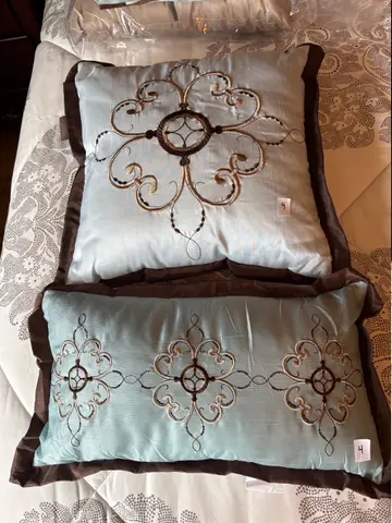 4: Brown King Set (Duvet + Shams) - thumbnail 3