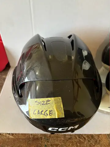 181: Helmet, Bauer Hockey Skates - S10 - thumbnail 3