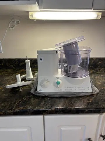 97: Braun Food Processor - online auction on EastBid