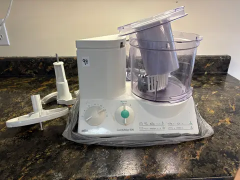 97: Braun Food Processor - thumbnail 2