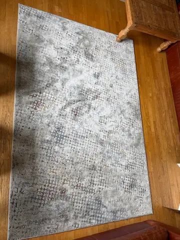 67: Rug - 62W x 91H - online auction on EastBid
