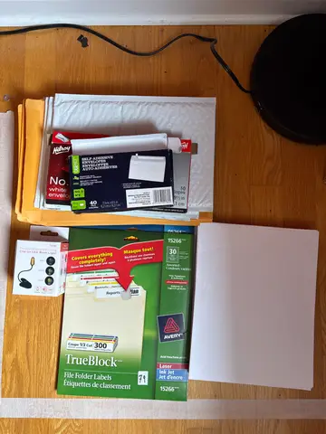 79: Stationary + Mailing - online auction on EastBid