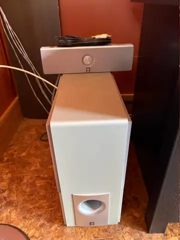 141: Yamaha Speakers - online auction on EastBid