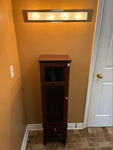 7: Dark Wood Bathroom Cabinet - L10.5 W13 H48 - online auction on EastBid