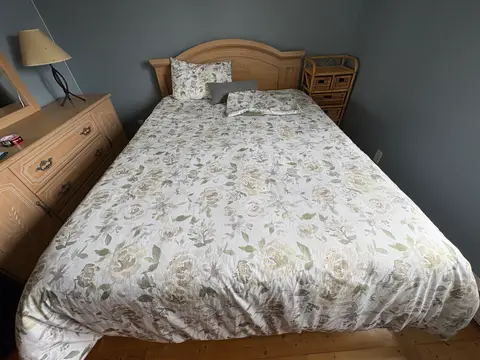 16: Bed Sheet Set (cover, pillow cases) - W60 L80 - online auction on EastBid