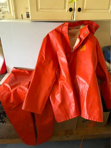 184: Ranger Tough Snapper - size L - online auction on EastBid
