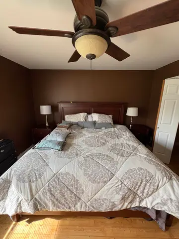 160: King Mattress + Box Spring ( Frame and Sheets not Included) - thumbnail 2