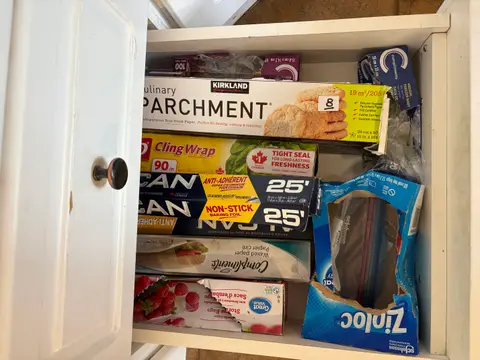 100: Kitchen Supplies - online auction on EastBid