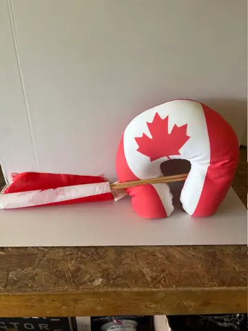 179: Canada Themed Pillow and Flags - online auction on EastBid