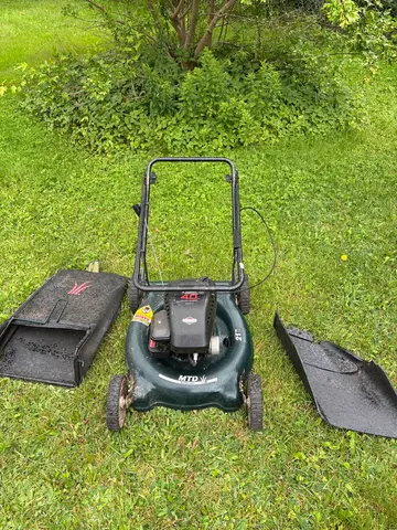 210: MTD Yard Machines - online auction on EastBid
