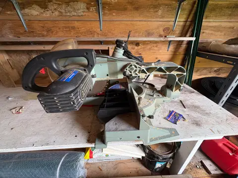 217: Miter Saw - online auction on EastBid