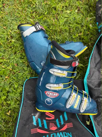 204: Dynastar and Dynastar Boots + Ski Gear - thumbnail 2
