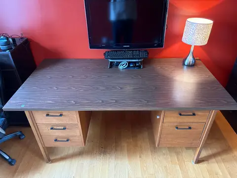 76: Computer Desk - 29 x 36 x 72 - online auction on EastBid