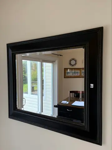 120: Mirror - 30.5 x 37 - online auction on EastBid