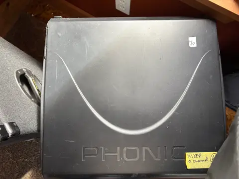 126: Mixer - 10 Channel - online auction on EastBid