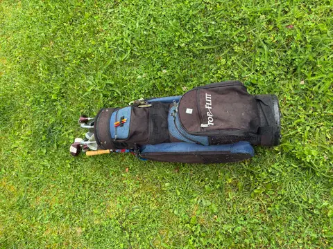 205: Golf Club Set - online auction on EastBid