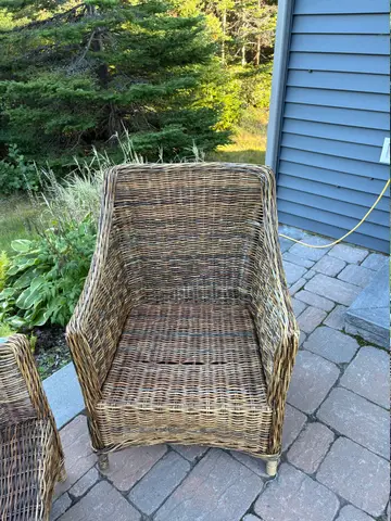 32: Set of 2 Natural Rattan Armchairs, 37" x 29" x 29" - thumbnail 2