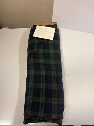 82: Poly-Cotton Tartan Fabric - 10 m x 45" - online auction on EastBid