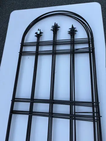 33: Black Metal Garden Trellis - Set of 6, Arched, 73" x 20" - thumbnail 2