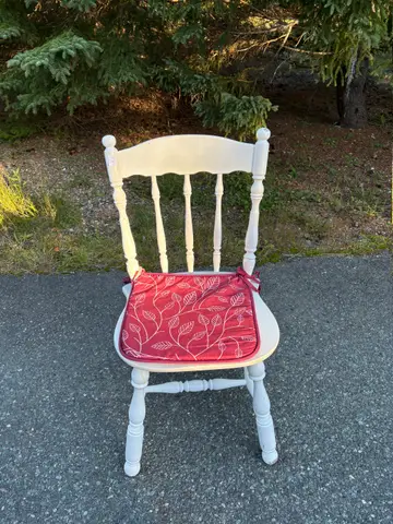28: White Spindle-Back Wooden Chair with Red Seat Cushion - thumbnail 2