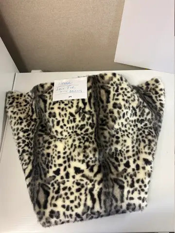 79: Faux Fur Fabric with Backing - 1 m, Leopard Print - online auction on EastBid