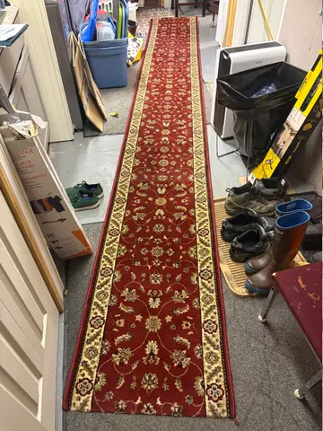 103: Runner Rug, 16'4" x 26" - thumbnail 1