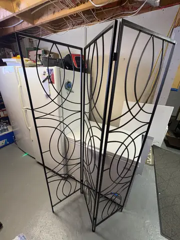 115: Black Metal 3-Panel Room Divider, 71" x 50" - online auction on EastBid