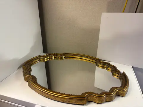 109: Gold Decorative Mirror, 24" x 33.5" - thumbnail 2