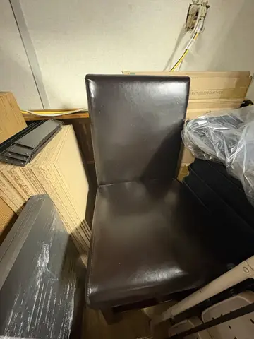 116: Pub Table, 2 ft x 4 ft with two chairs - thumbnail 5
